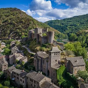 ** Hotel Restaurant Le Relays Du Chasteau - Logis Frankreich